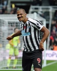  纽卡斯尔逼平曼城，喜鹊韧性惊艳全场  