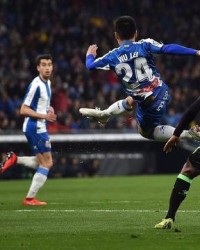  斯帕莱蒂变阵收奇效，那不勒斯四球横扫亚特兰大  