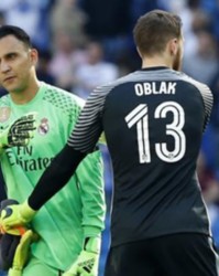  布雷斯特门将超神扑救零封巴黎  